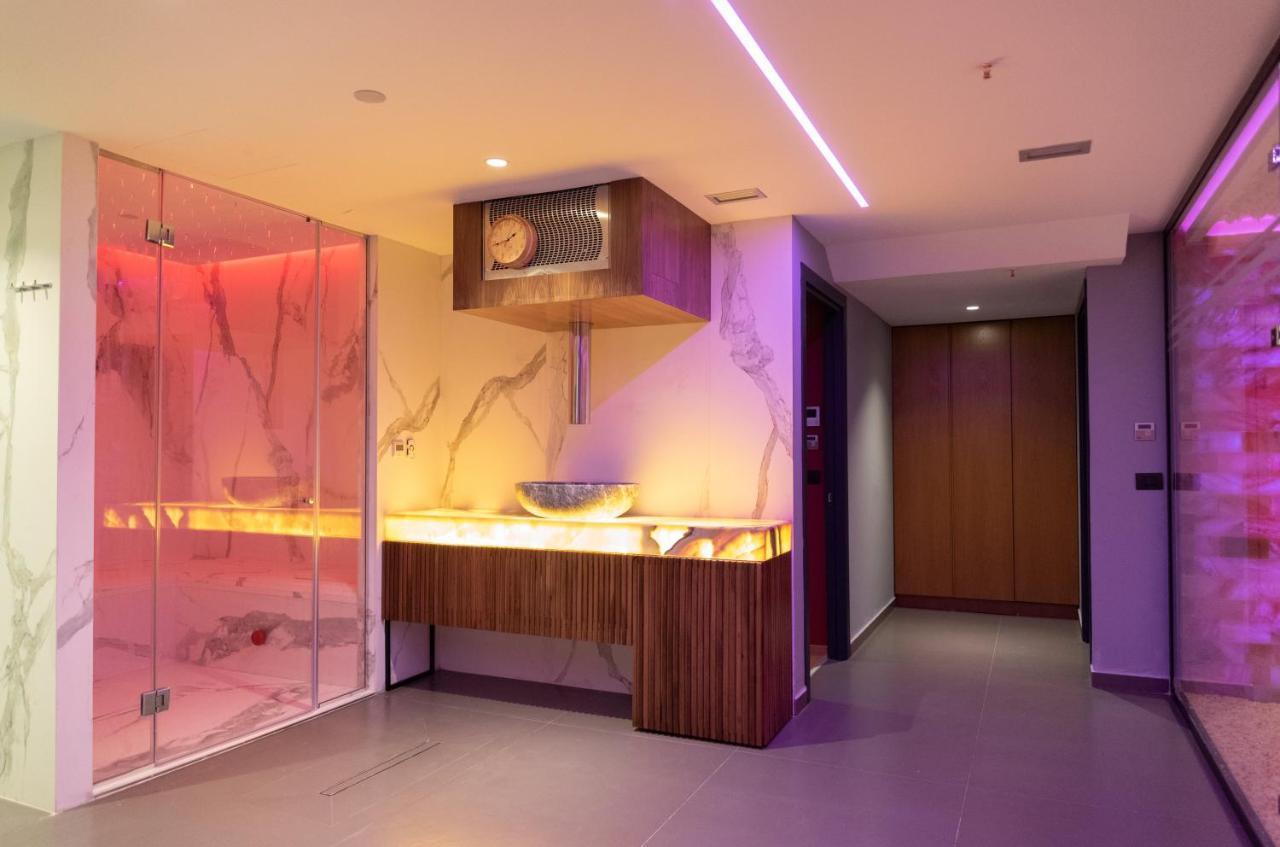 Black Diamond 4* Тирана
