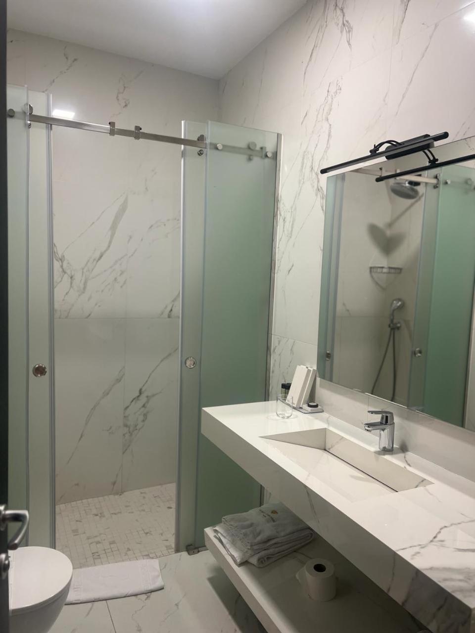 Black Diamond Готель